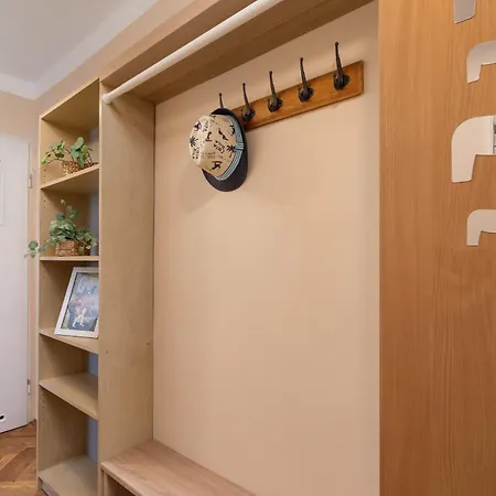 Eagle Pharmacy By Renters Appartamento Cracovia