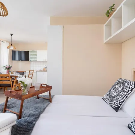 Eagle Pharmacy By Renters * Krakau