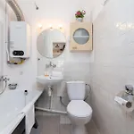 Eagle Pharmacy By Renters شقة كراكوفيا